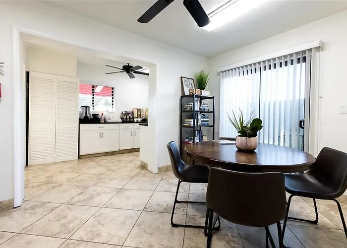 211 Fully Furnished 1br Suite-outdoor Pool *